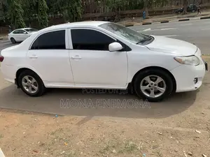 Toyota Camry 2010 White