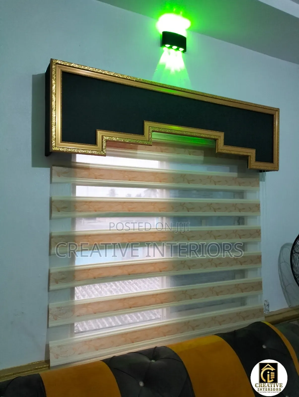 Luxury Window Blinds With Board Frame