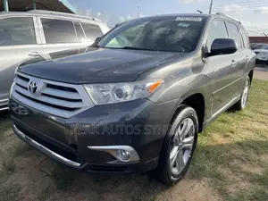 Toyota Highlander Limited 3.5l 4WD 2013 Gray