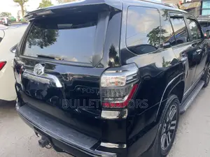 Toyota 4-Runner 2015 Black