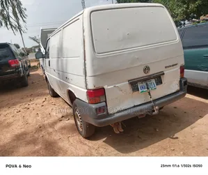 Volkswagen Transporter 2005 White