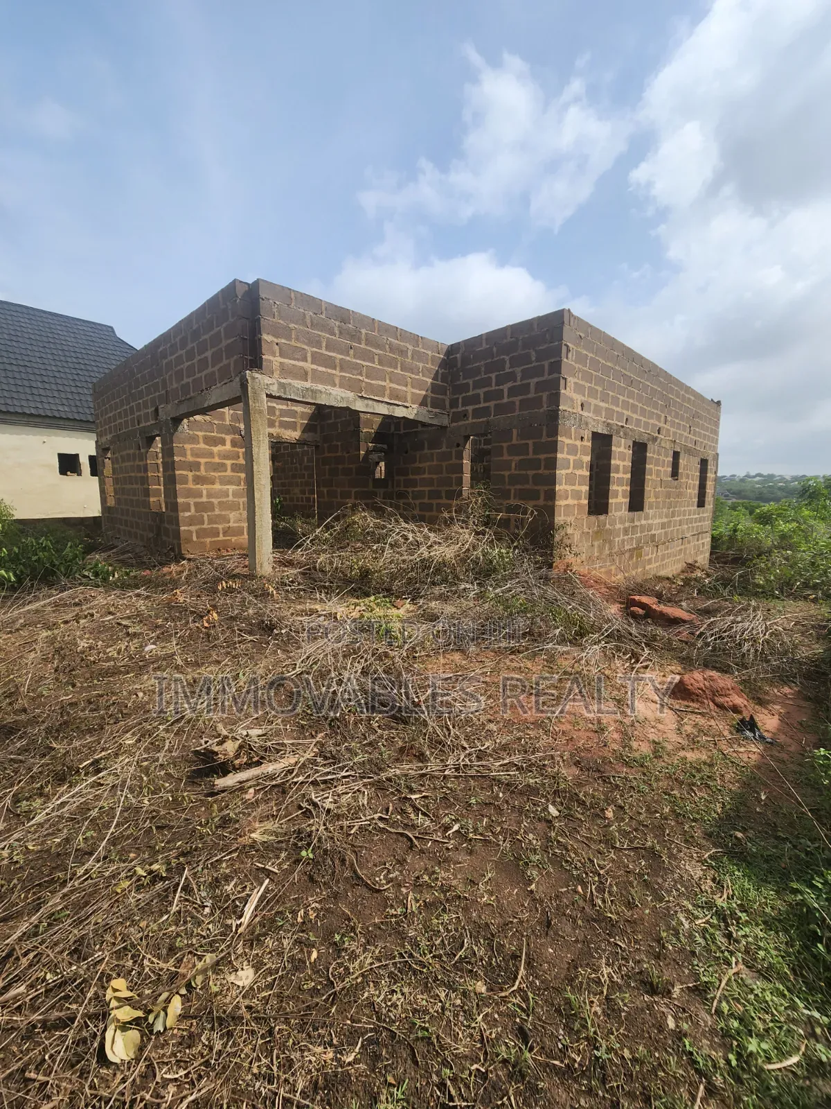 3bed Room Uncompleted Building