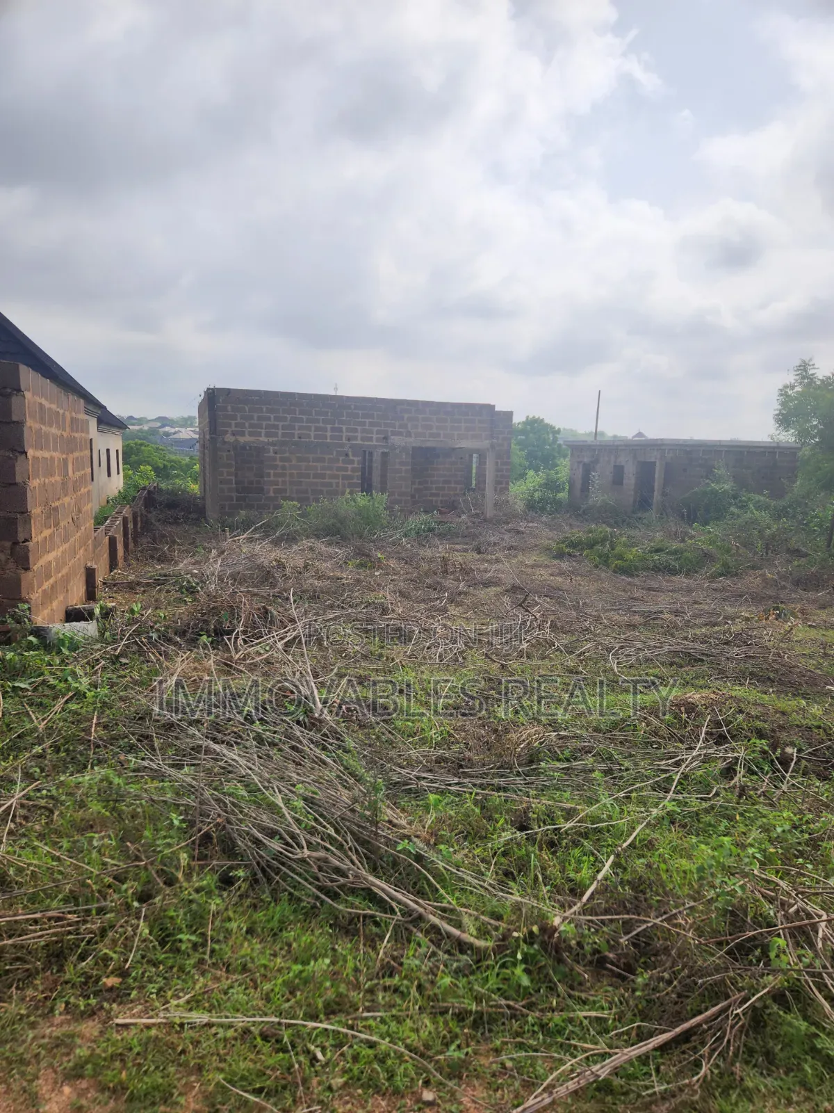 3bed Room Uncompleted Building