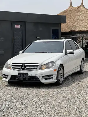 Mercedes-Benz C300 Luxury 4Matic Sedan AWD (3.5L 6cyl 7A) 2013 White