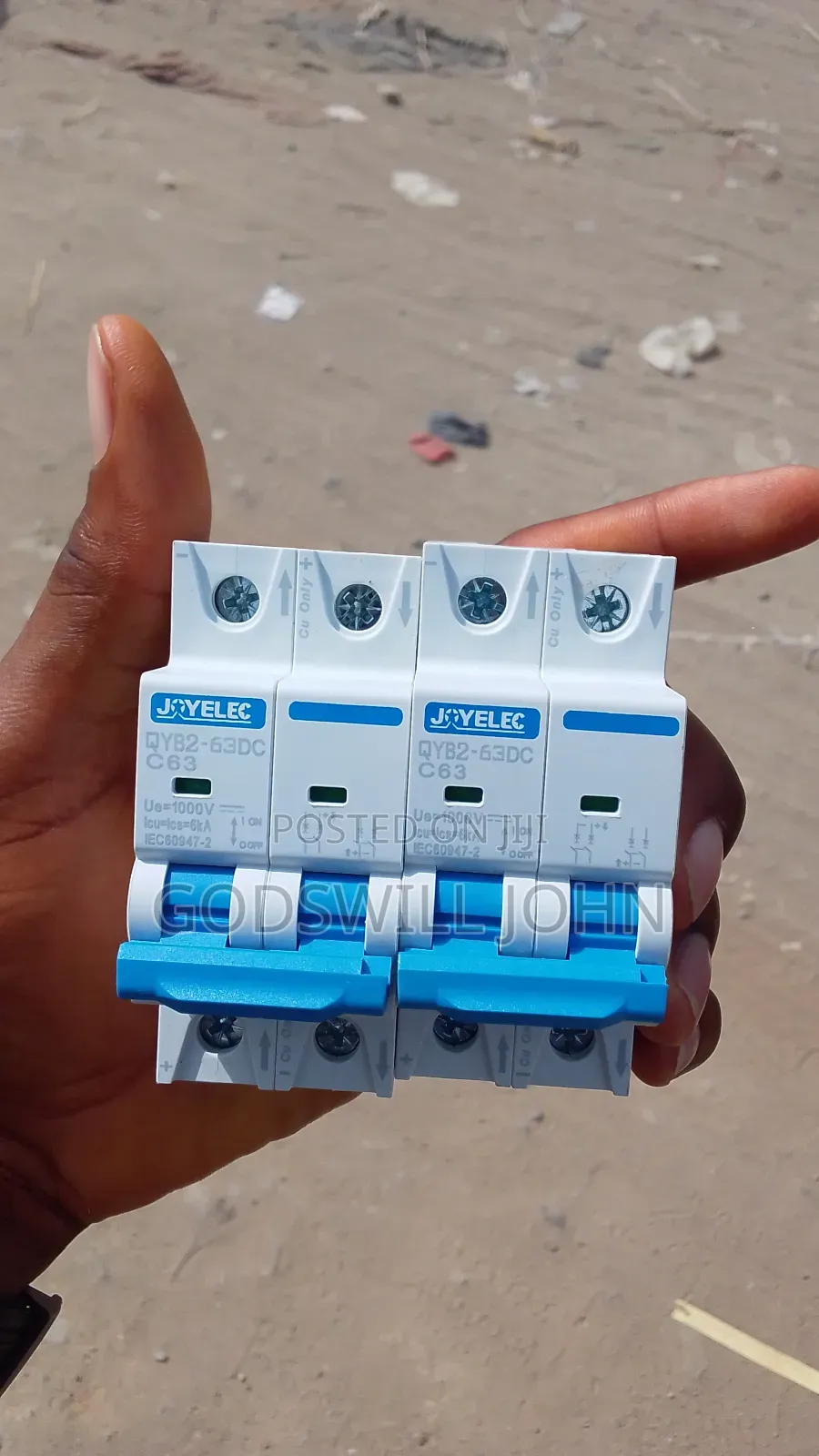 Dc/Ac Breaker