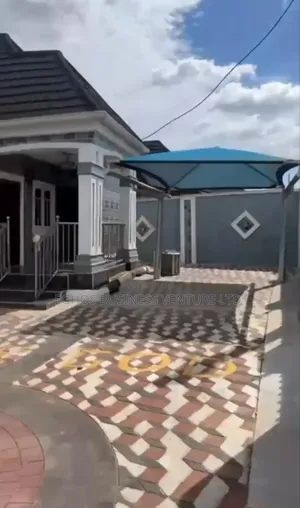 4bdrm Bungalow in Ogheghe Auchi Bypass, Benin City for sale