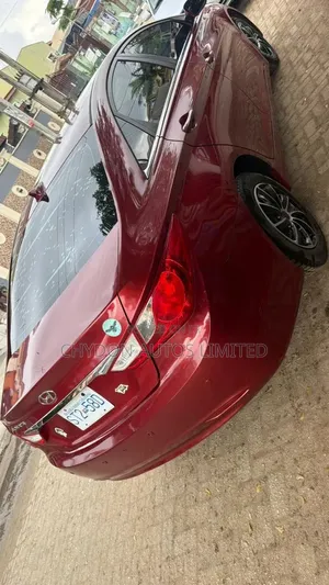 Hyundai Sonata SE Sedan FWD (2.4L 4cyl 6A) 2011 Red
