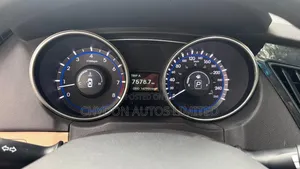 Hyundai Sonata SE Sedan FWD (2.4L 4cyl 6A) 2011 Red