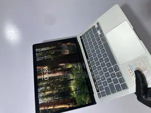 Laptop Apple MacBook Pro 2020 8GB Intel Core i5 SSD 256GB