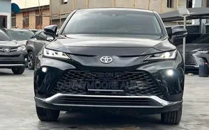 Toyota Venza Limited AWD 2024 Black