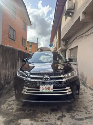 Toyota Highlander LE V6 4x4 (3.5L 6cyl 6A) 2016 Black