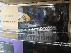Yamaha PSR E483 Professional Keyboard