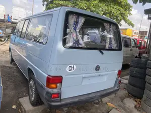 Volkswagen Transporter 2004 Blue