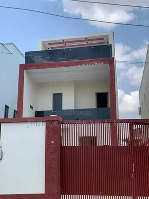 5bdrm House in Ogudu Gra for sale
