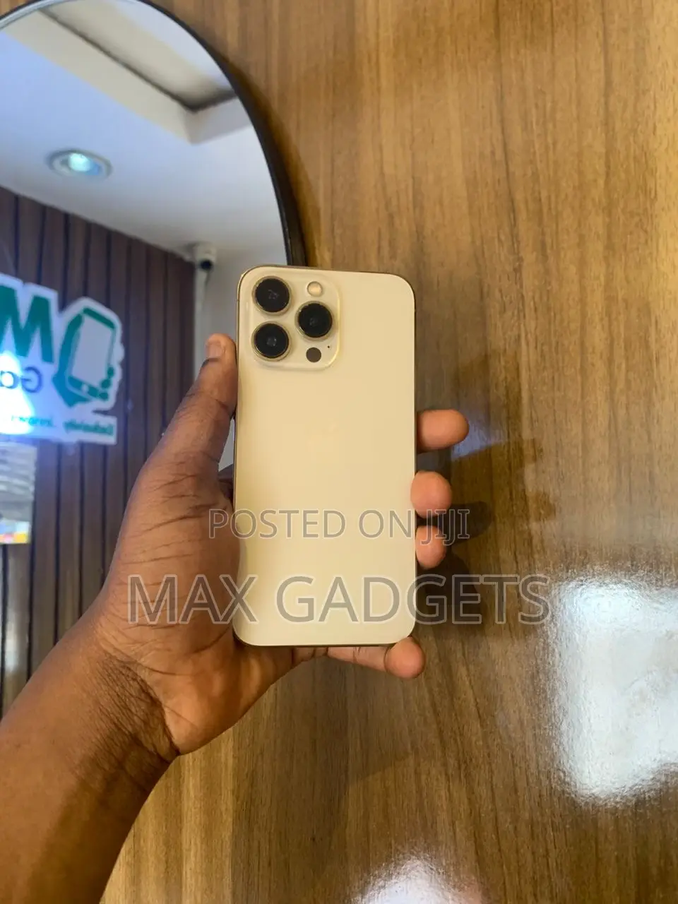 Apple iPhone 16 Pro Max 256 GB Gold