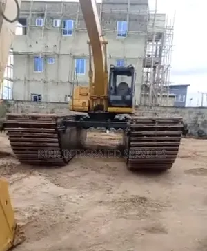 Swamp Buggy and Crane for Rent