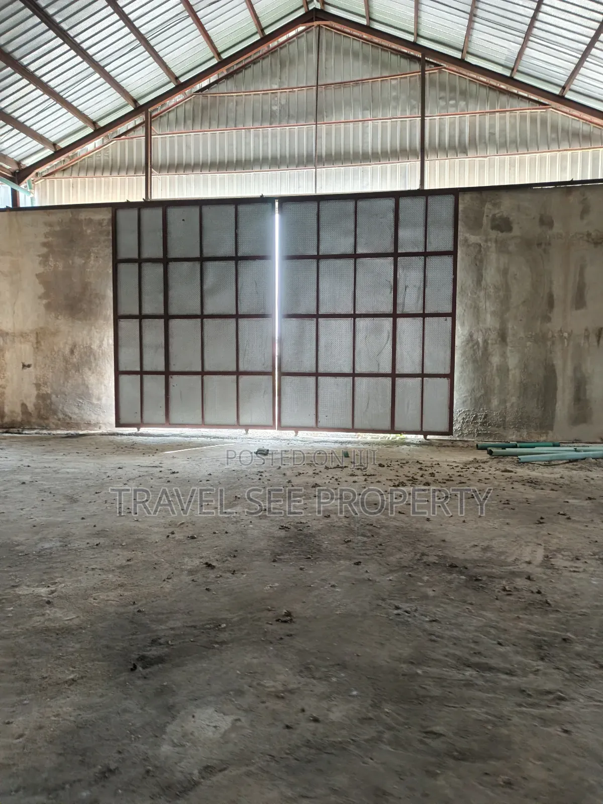Industrial Warehouse for Lessing