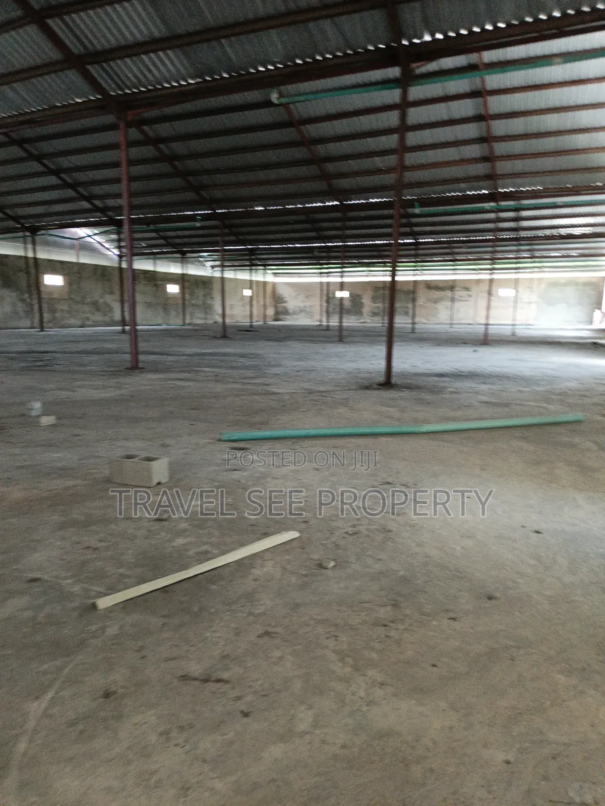 Industrial Warehouse for Lessing
