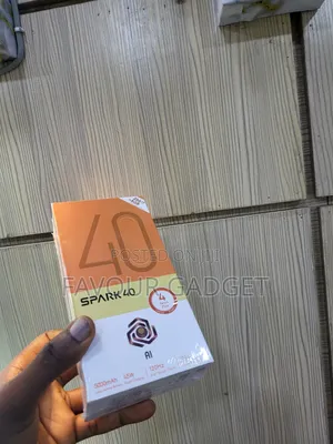 New Tecno Spark 40 256 GB Orange