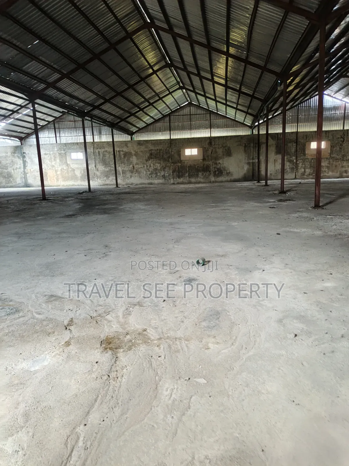 Industrial Warehouse for Lessing
