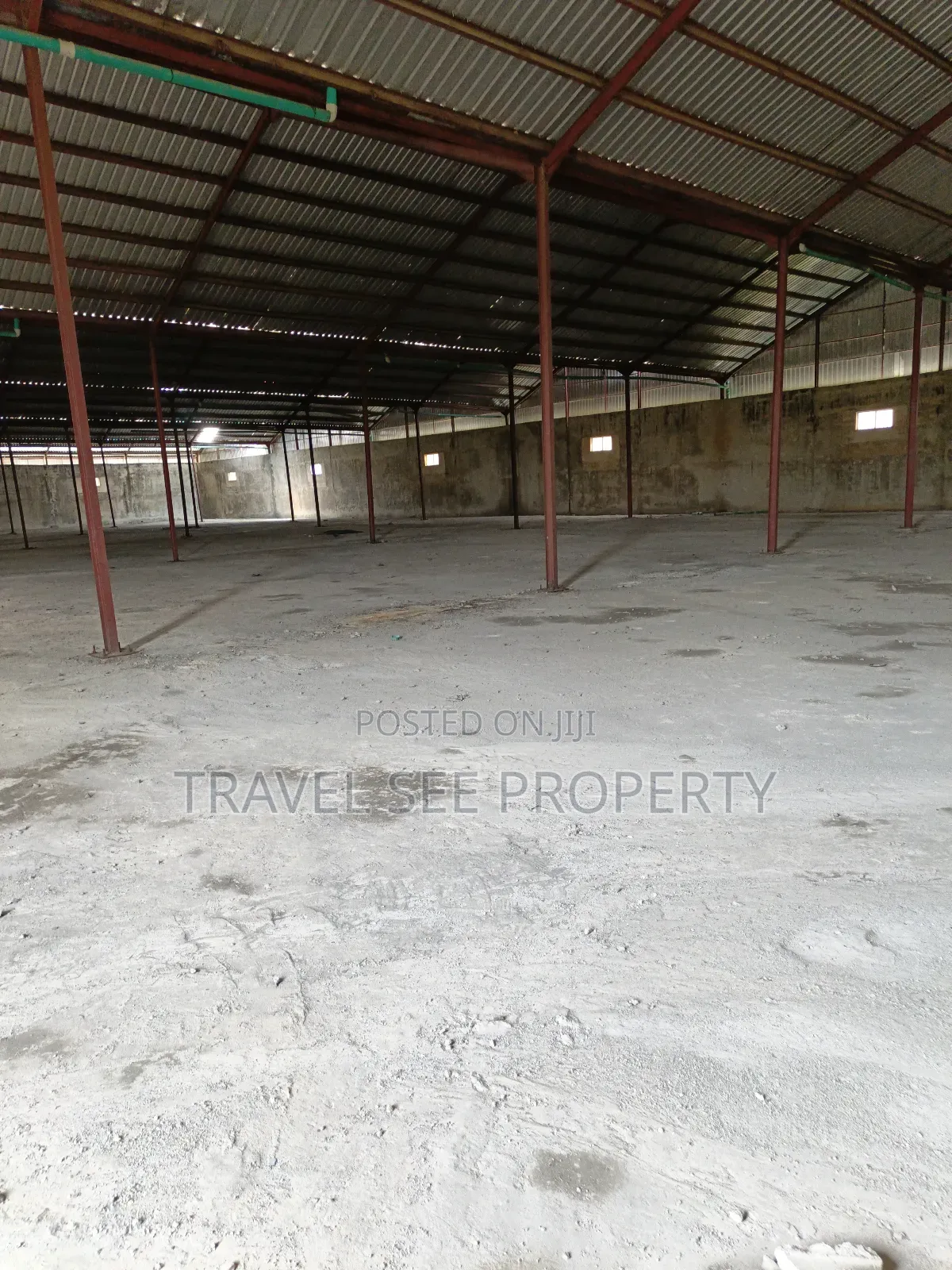 Industrial Warehouse for Lessing