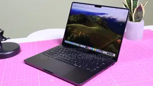 New Laptop Apple MacBook Pro 2025 M5 14-inch 24GB Apple M5 SSD 1T