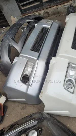4 Runner 2012 Complete Front Bumber With Front Grille Neat Tokunbo