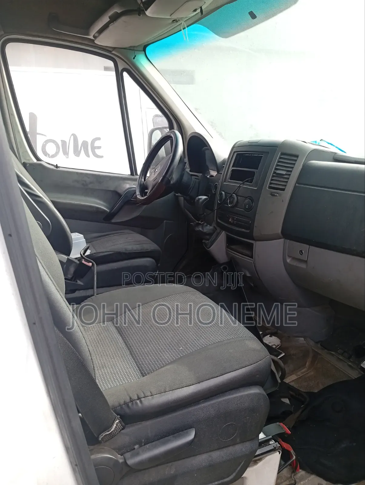 Mercedes-Benz T2 2015 White