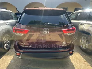 Toyota Highlander 2017 Burgundy