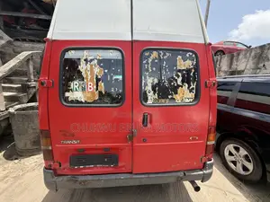 Ford Transit 2004 Red