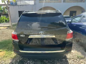 Toyota Highlander 2013 Black