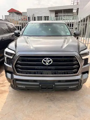 Toyota Sequoia 2024 Gray