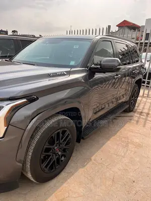Toyota Sequoia 2024 Gray