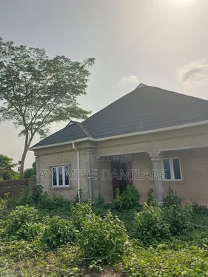 4bdrm Bungalow in Oluyori Estate, Lagelu for sale