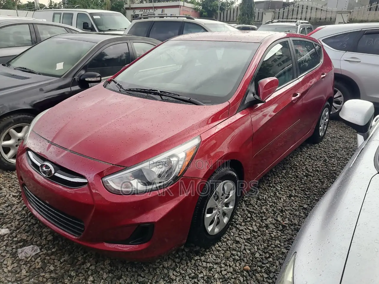 Hyundai Accent SE Hatchback 2016 Red