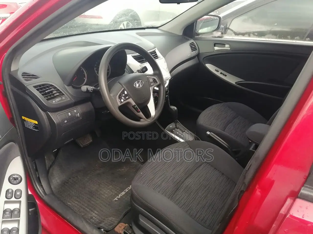 Hyundai Accent SE Hatchback 2016 Red