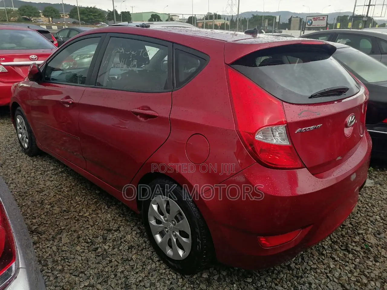 Hyundai Accent SE Hatchback 2016 Red