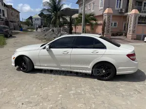 Mercedes-Benz C300 2011 White