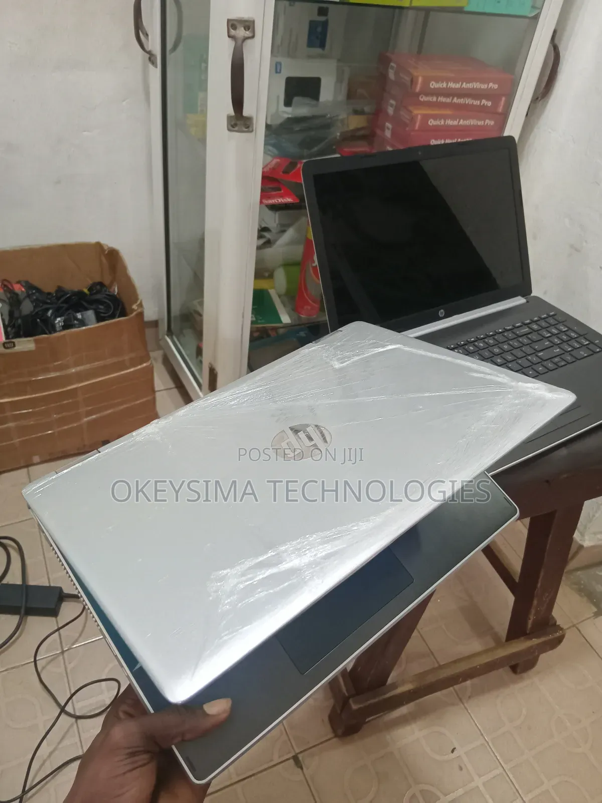 Laptop HP Pavilion x360 4GB Intel Core i3 SSD 256GB