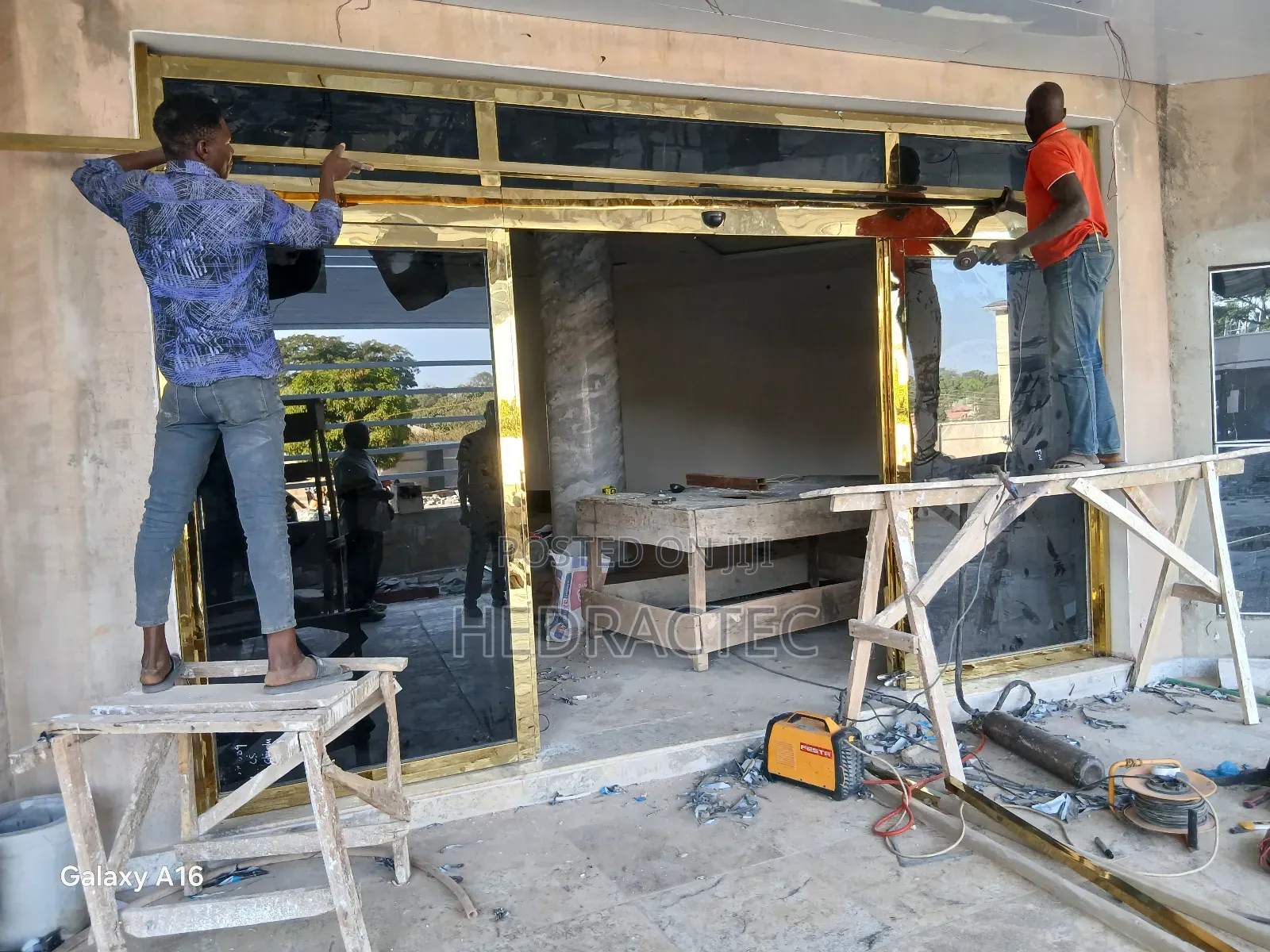 Automatic Sensor Frame Tempered Glass Door