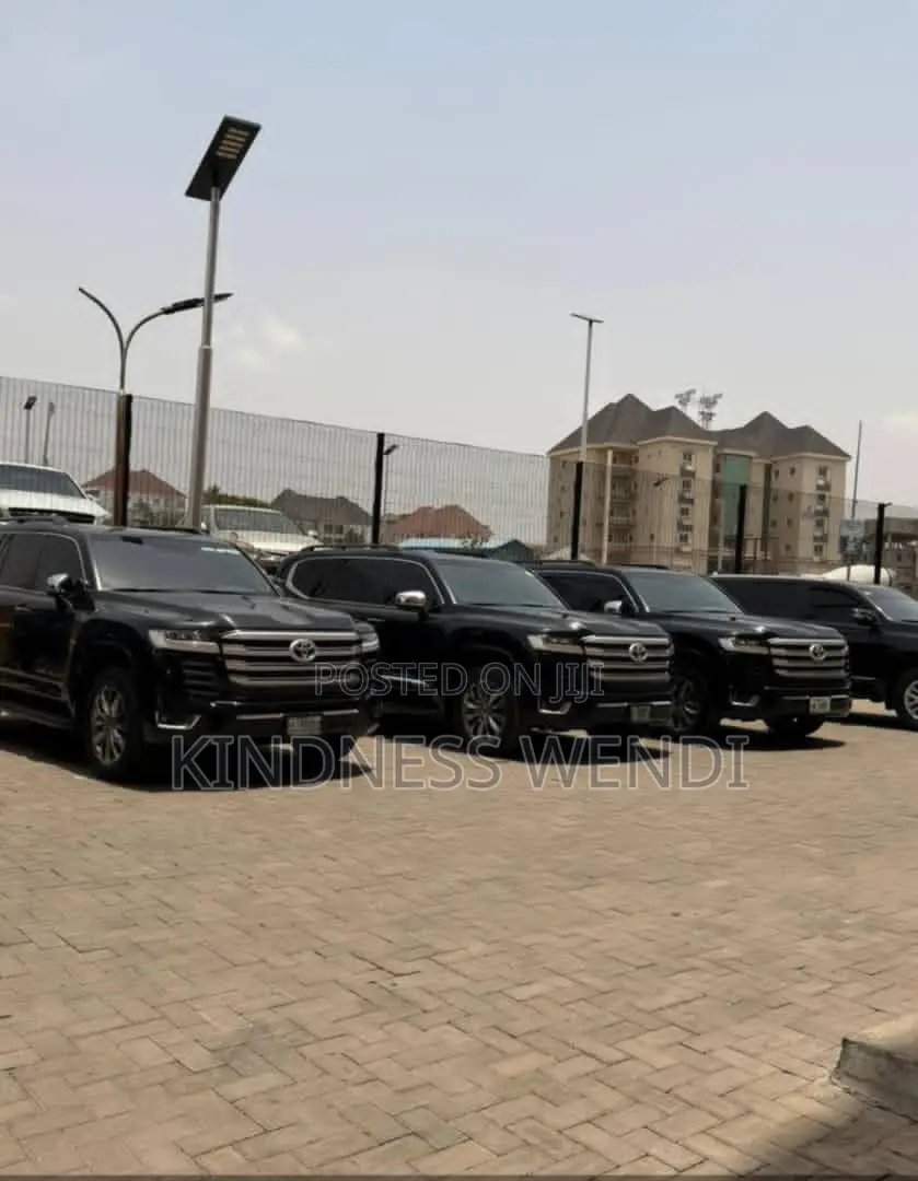 Smooth Ride Car Rental Service