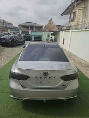 Toyota Camry XSE FWD (2.5L 4cyl 8AM) 2018 Silver