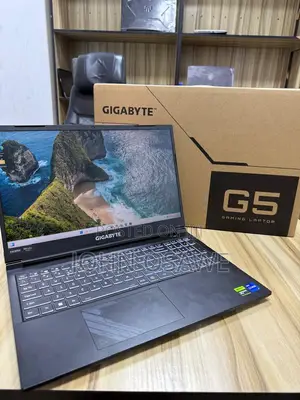 New Laptop Gigabyte 16GB Intel Core i5 SSD 512GB