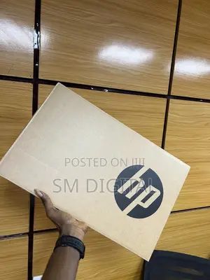 New Laptop HP 15-dy1031wm 8GB Intel Core i3 SSD 256GB