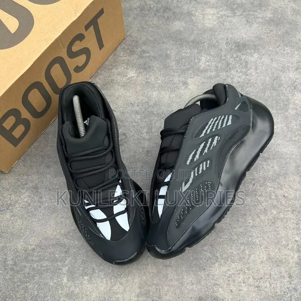 adidas gazelle silver green womens Yeezy Boost 700 V3 “Alvah”