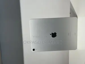 Apple iPad Air 64 GB Silver