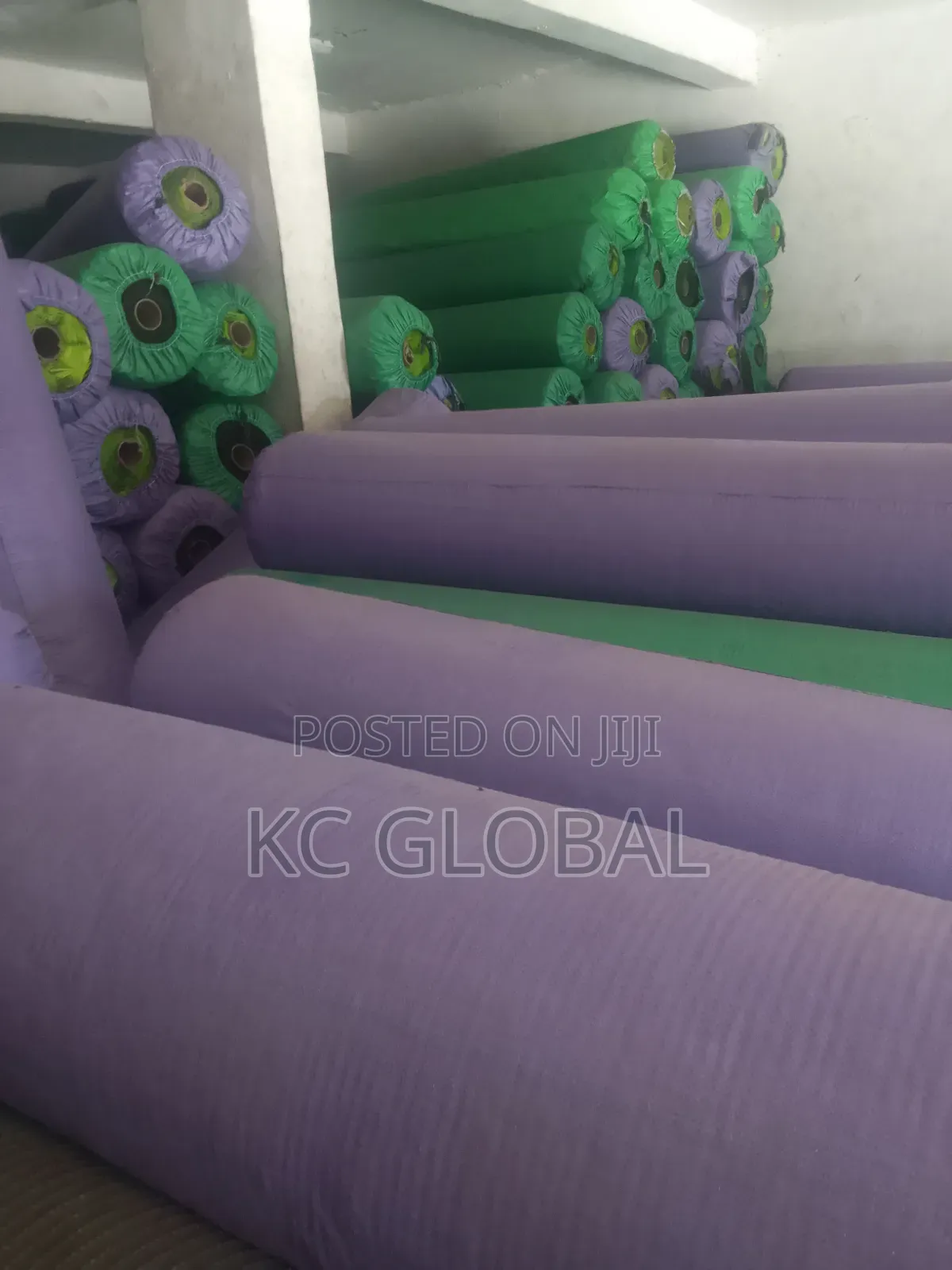 Artificial Grass.Authenticated.Available in Different Sizes Colors.