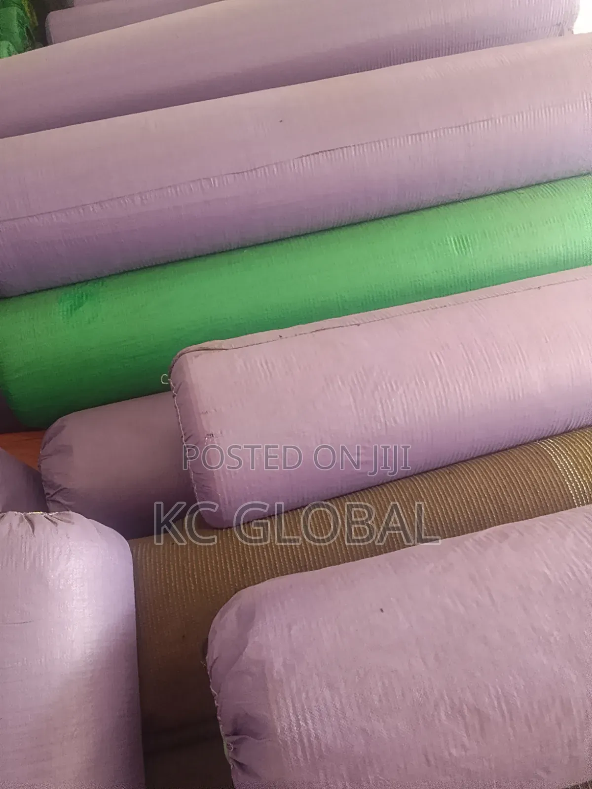 Artificial Grass.Authenticated.Available in Different Sizes Colors.