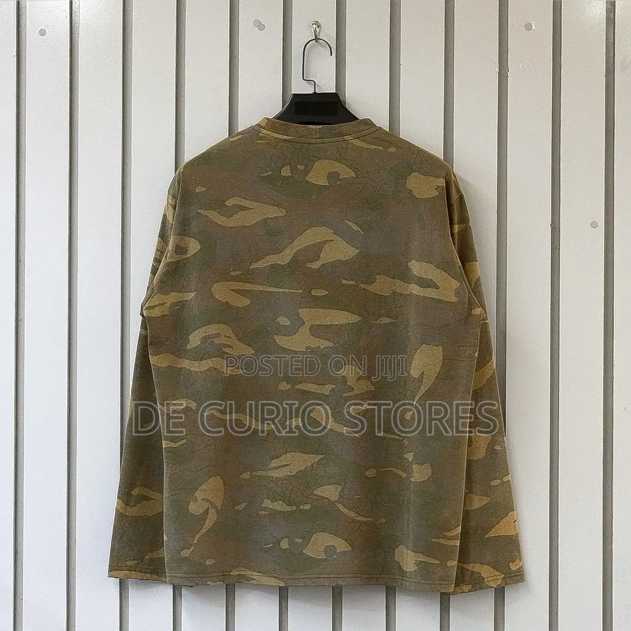 Graphic Distressed Camouflage Long-Sleeve