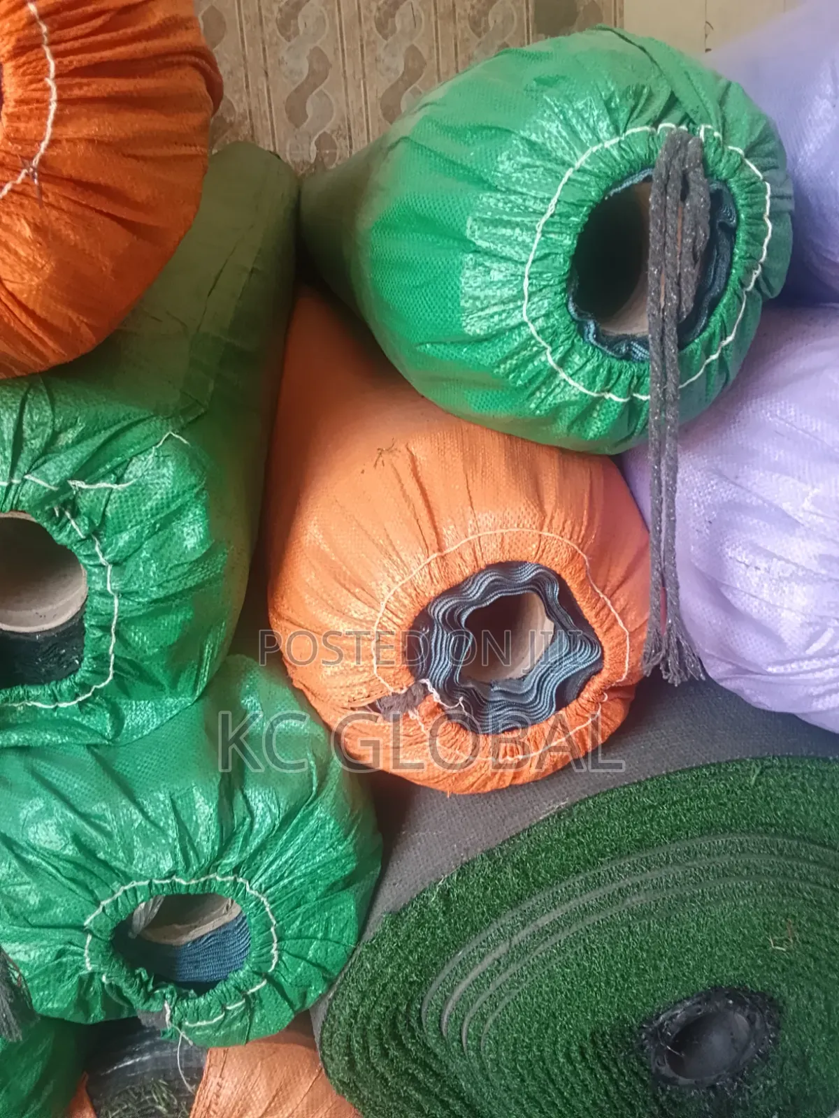 Artificial Grass.Authenticated.Available in Different Sizes Colors.